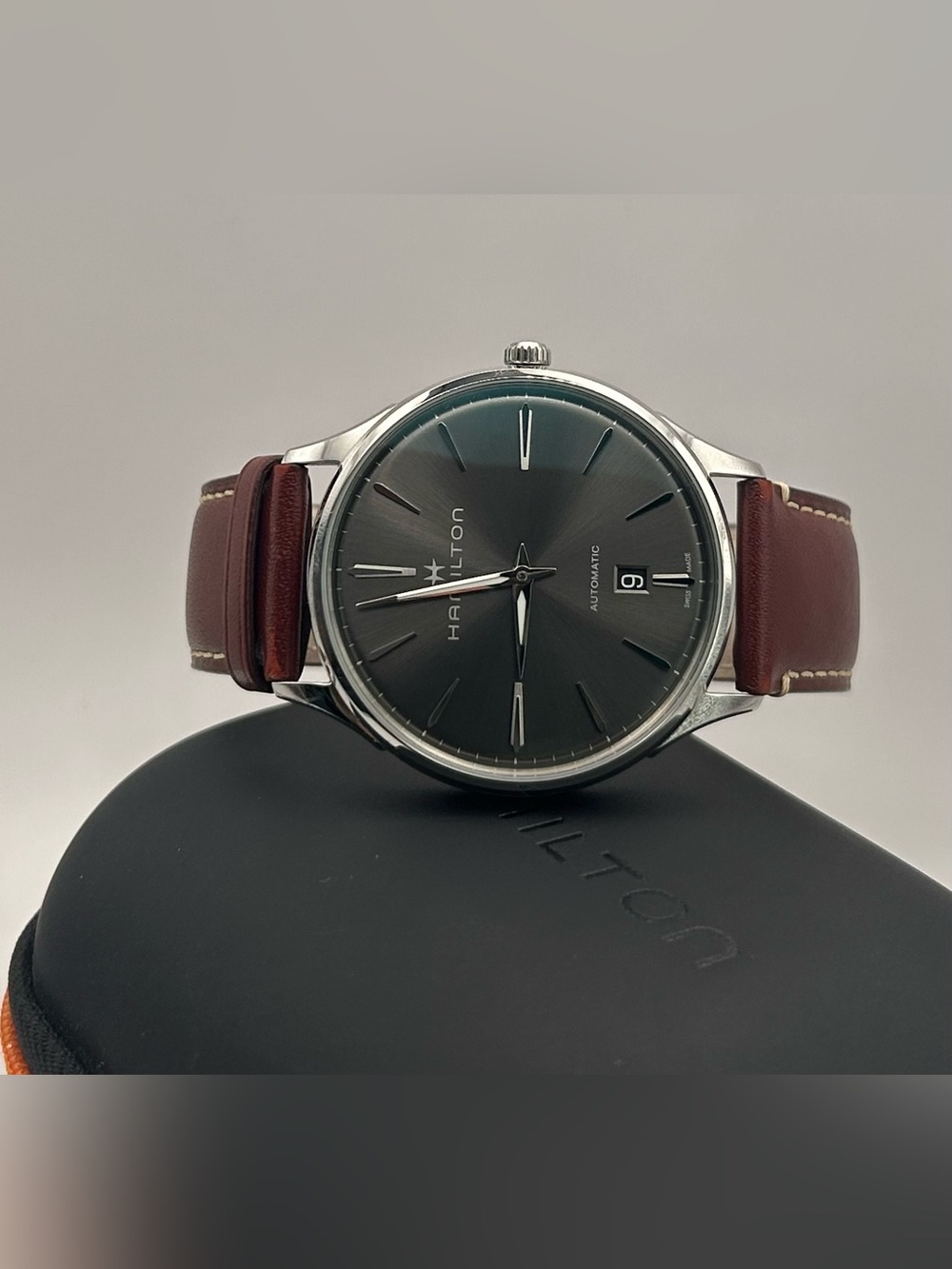 Classic Hamilton Men’s Wristwatch with Dark Gray Dial and Slim Silver Markers